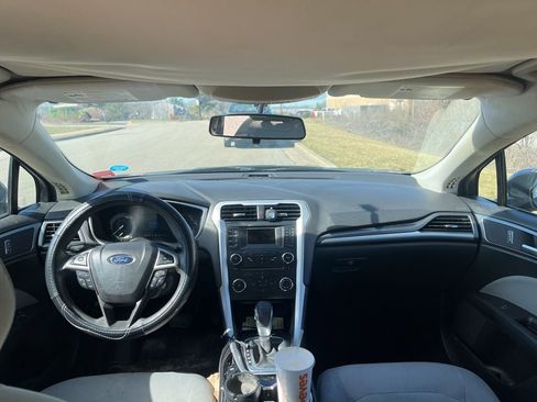 Used 2015 Ford Fusion S image 5