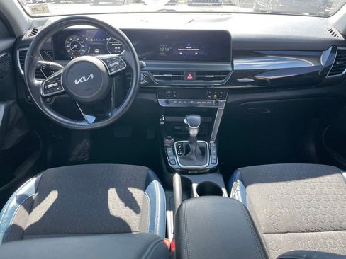 Used 2024 Kia Seltos S image 10