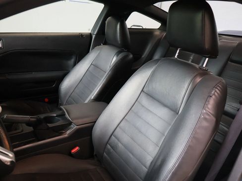 Used 2006 Ford Mustang GT image 10