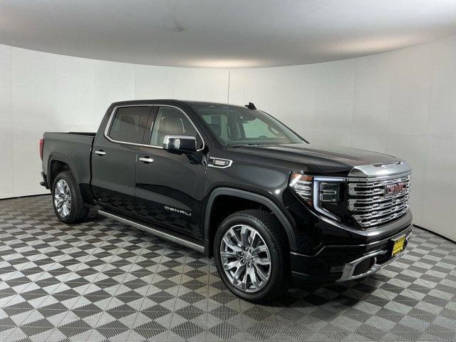Used 2025 GMC Sierra 1500 Denali w/ Denali Reserve Package AWD/4WD image 3