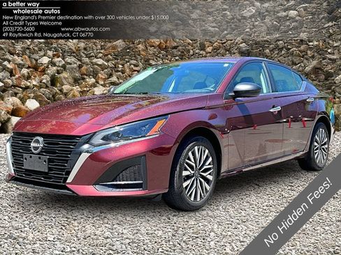 Used 2024 Nissan Altima 2.5 SV AWD/4WD image 1