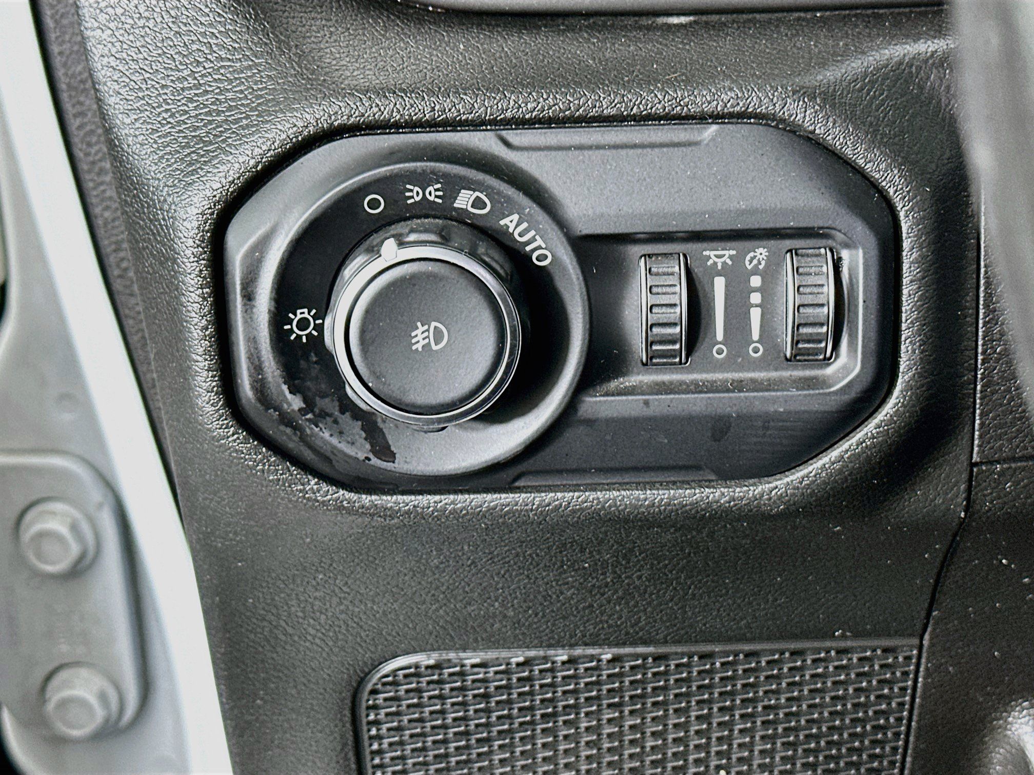 Used 2021 Jeep Wrangler Unlimited Sport AWD/4WD image 16