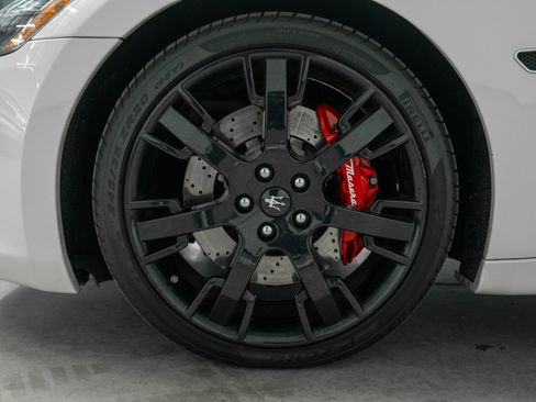 Used 2016 Maserati GranTurismo Sport RWD image 9