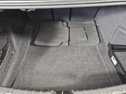 Used 2018 BMW 330i Sedan RWD image 12