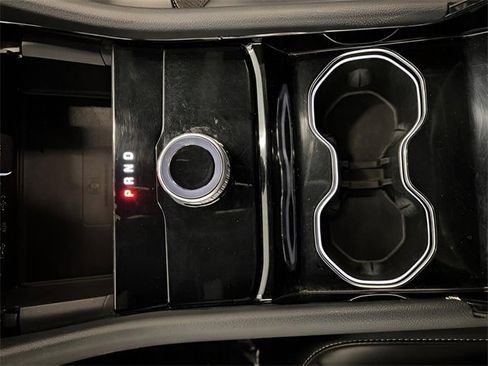 Used 2023 Jeep Grand Cherokee L Laredo image 33