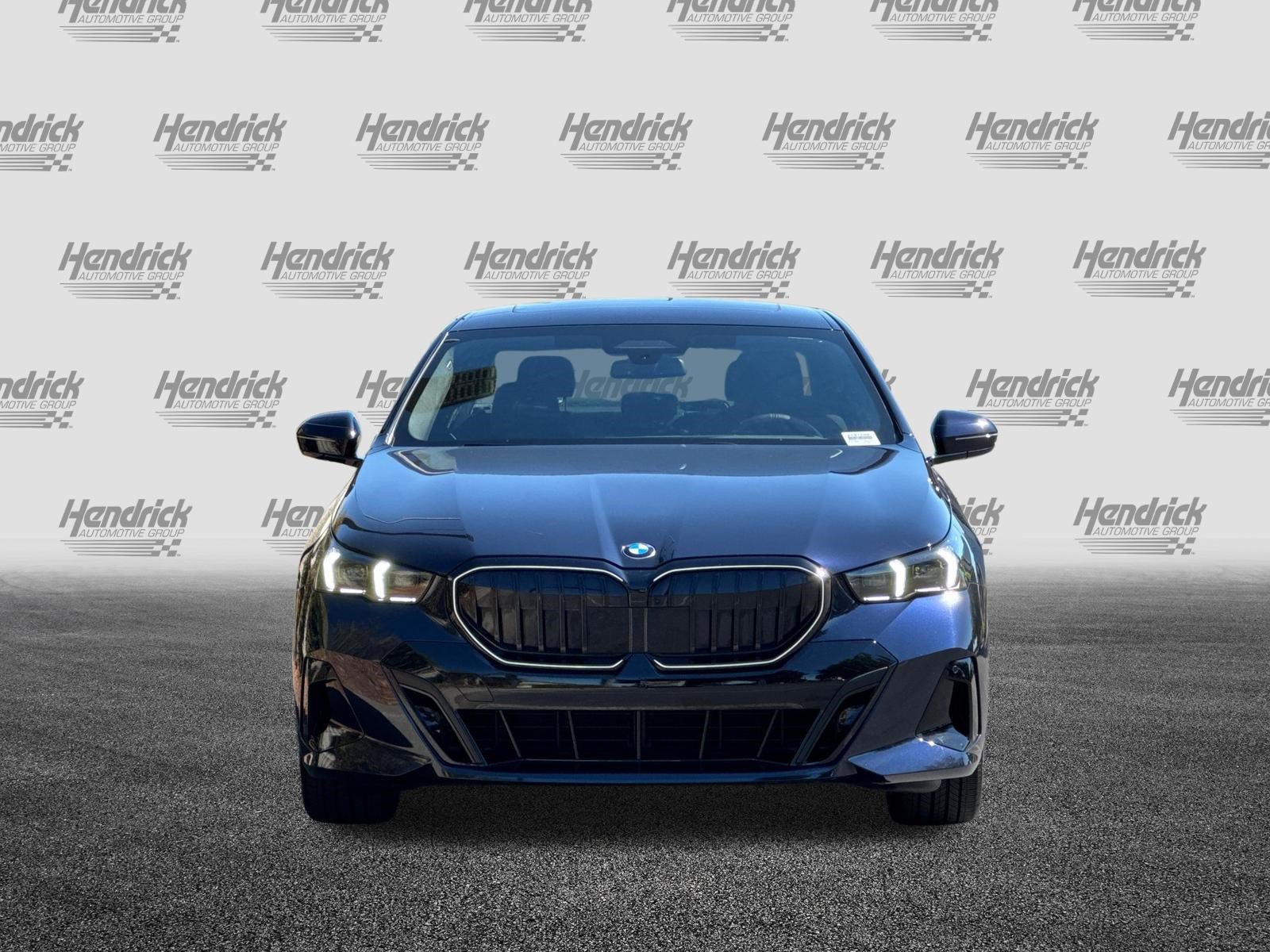 Used 2026 BMW 530i w/ M Sport Package RWD image 10