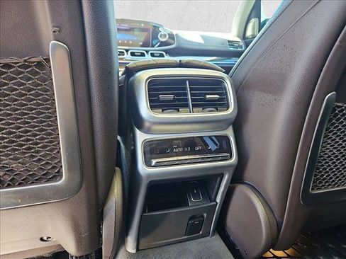 Used 2020 Mercedes-Benz GLS 450 4MATIC image 18