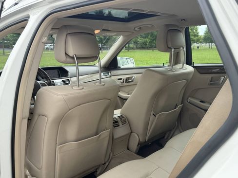 Used 2014 Mercedes-Benz E 350 4MATIC Wagon image 22