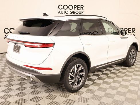 New 2026 Lincoln Corsair Premiere image 20