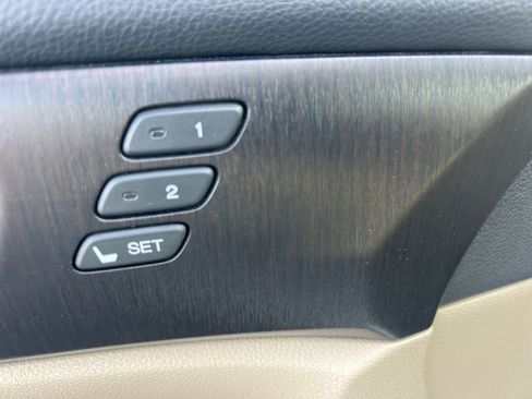 Used 2013 Honda Accord EX-L image 26