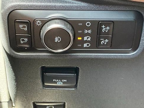 Used 2024 Ford Bronco Outer Banks AWD/4WD image 36