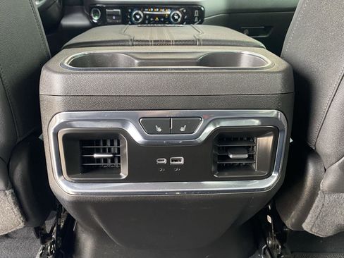 Used 2024 Chevrolet Silverado 2500 High Country w/ Technology Package AWD/4WD image 9