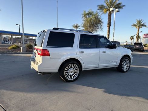 Used 2016 Lincoln Navigator Select AWD/4WD image 4