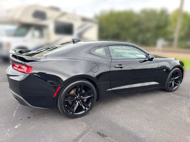 Used 2017 Chevrolet Camaro SS RWD image 5