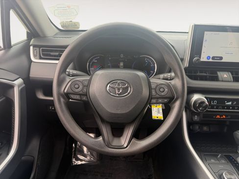 Certified 2024 Toyota RAV4 LE AWD/4WD image 12