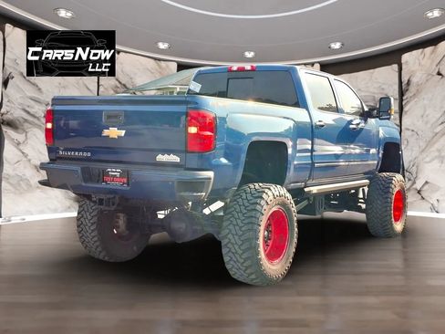 Used 2016 Chevrolet Silverado 2500 High Country w/ Duramax Plus Package AWD/4WD image 6