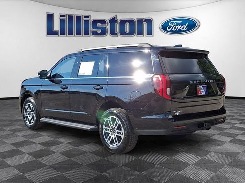 Used 2025 Ford Expedition Active AWD/4WD image 6