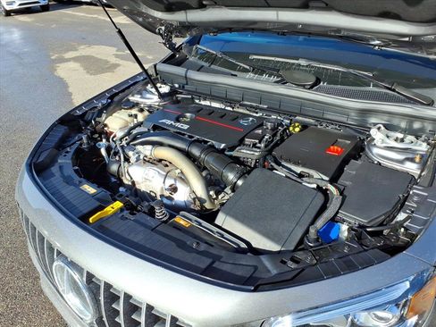 Certified 2022 Mercedes-Benz GLB 35 AMG 4MATIC image 9