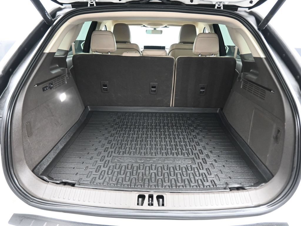Used 2022 Lincoln Nautilus AWD w/ Premium Package image 46