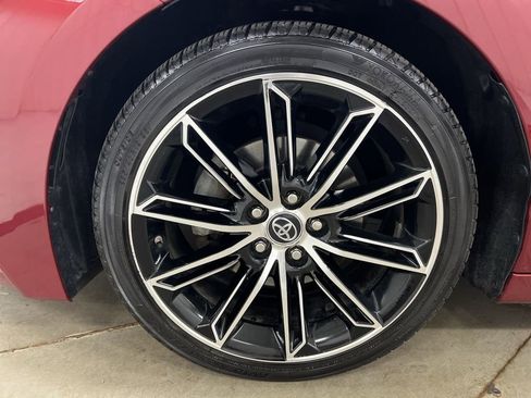 Used 2019 Toyota Avalon Touring w/ Advanced Safety Package FWD image 26