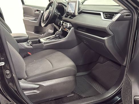 Used 2024 Toyota RAV4 XLE image 18