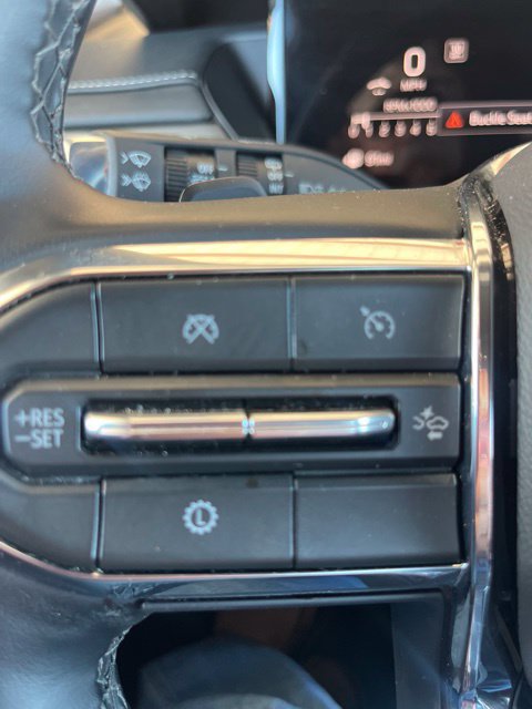 Used 2026 GMC Acadia Elevation w/ Elevation Premium Package FWD image 20
