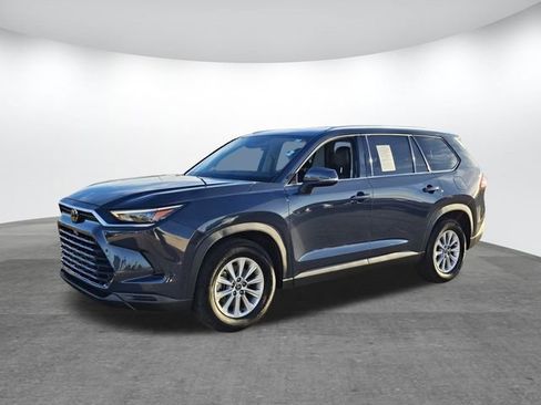 Used 2024 Toyota Grand Highlander XLE image 7
