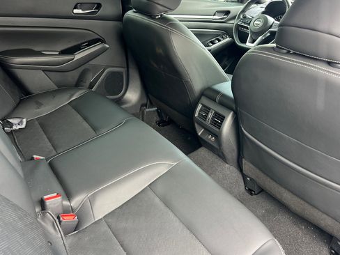 Used 2023 Nissan Altima 2.5 SL image 18