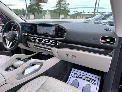 Used 2020 Mercedes-Benz GLS 450 4MATIC image 46