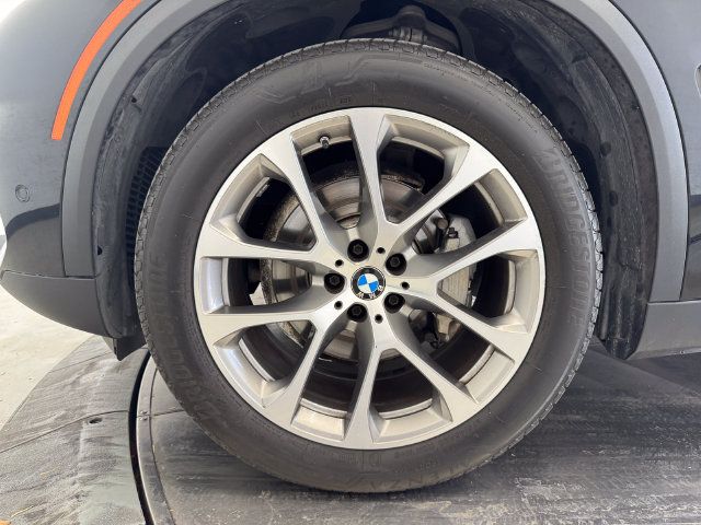 Used 2021 BMW X5 sDrive40i w/ Premium Package RWD image 10