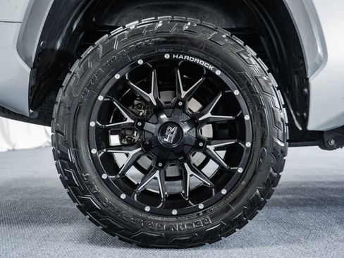 Used 2023 Toyota Tundra Limited w/ Power Package image 22