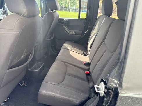 Used 2013 Jeep Wrangler Unlimited Sport AWD/4WD image 12