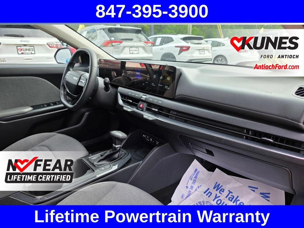 Used 2025 Kia K4 EX FWD image 35