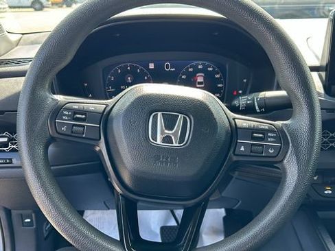 Used 2023 Honda Accord EX image 17