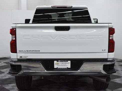 Used 2024 Chevrolet Silverado 2500 LT image 5