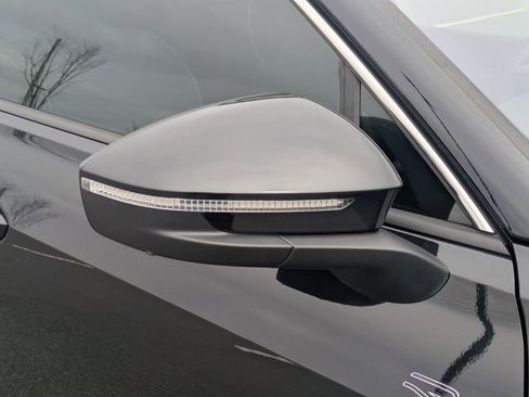 New 2026 Volkswagen Tiguan SEL R-Line AWD/4WD image 12