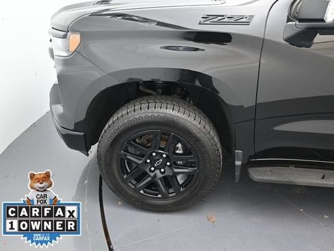 Used 2023 Chevrolet Silverado 1500 LT Trail Boss w/ LT Trail Boss Premium Package AWD/4WD image 13