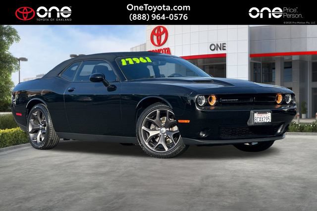 Used 2018 Dodge Challenger SXT Plus RWD 360° Tour