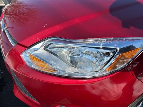 Used 2013 Ford Focus SE image 26