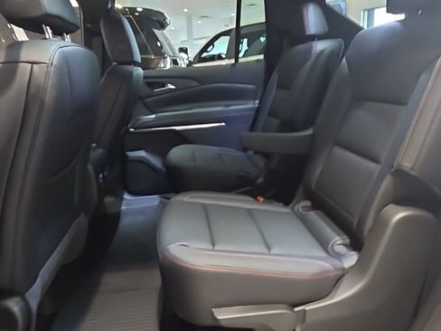 New 2026 Chevrolet Traverse Z71 w/ Driver Confidence Package image 9