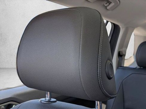 Used 2020 Volkswagen Tiguan SE w/ Panoramic Sunroof Package FWD image 14