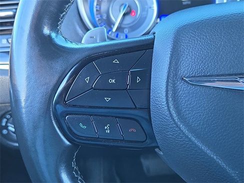 Used 2021 Chrysler 300 S image 19