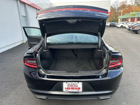 Used 2015 Dodge Charger SXT image 12