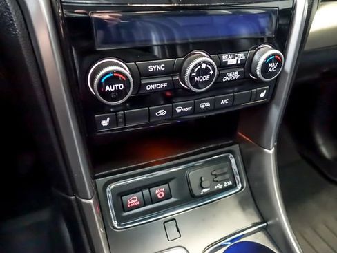Used 2022 Subaru Ascent Limited w/ Technology Package AWD/4WD image 27