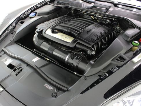 Used 2012 Porsche Cayenne image 74