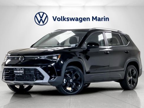 New 2025 Volkswagen Taos SEL image 1