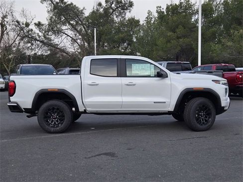 New 2026 GMC Canyon Elevation w/ Convenience Package image 3