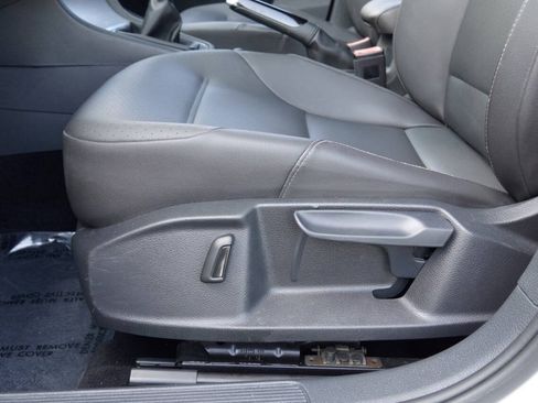 Used 2015 Volkswagen Golf TDI S FWD image 59