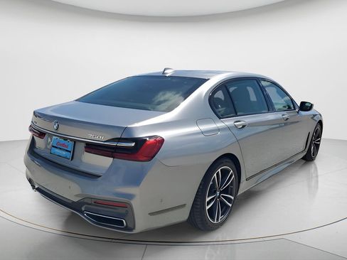 Used 2021 BMW 750i xDrive w/ Luxury Rear Seating Package AWD/4WD image 5