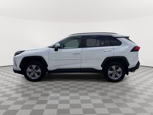 Certified 2025 Toyota RAV4 XLE AWD/4WD image 4